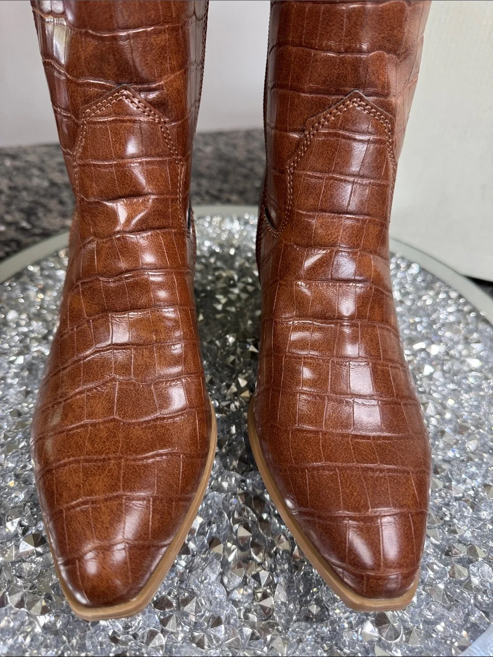 Sun + Stone Croc-Embossed Tall Brown dolly Boots NEW 8.5